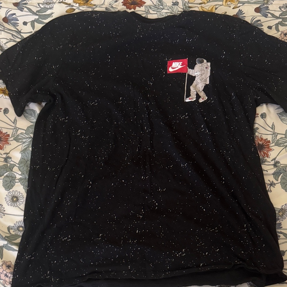 Nike Black T-Shirt with Astronaut and Flag Graphic